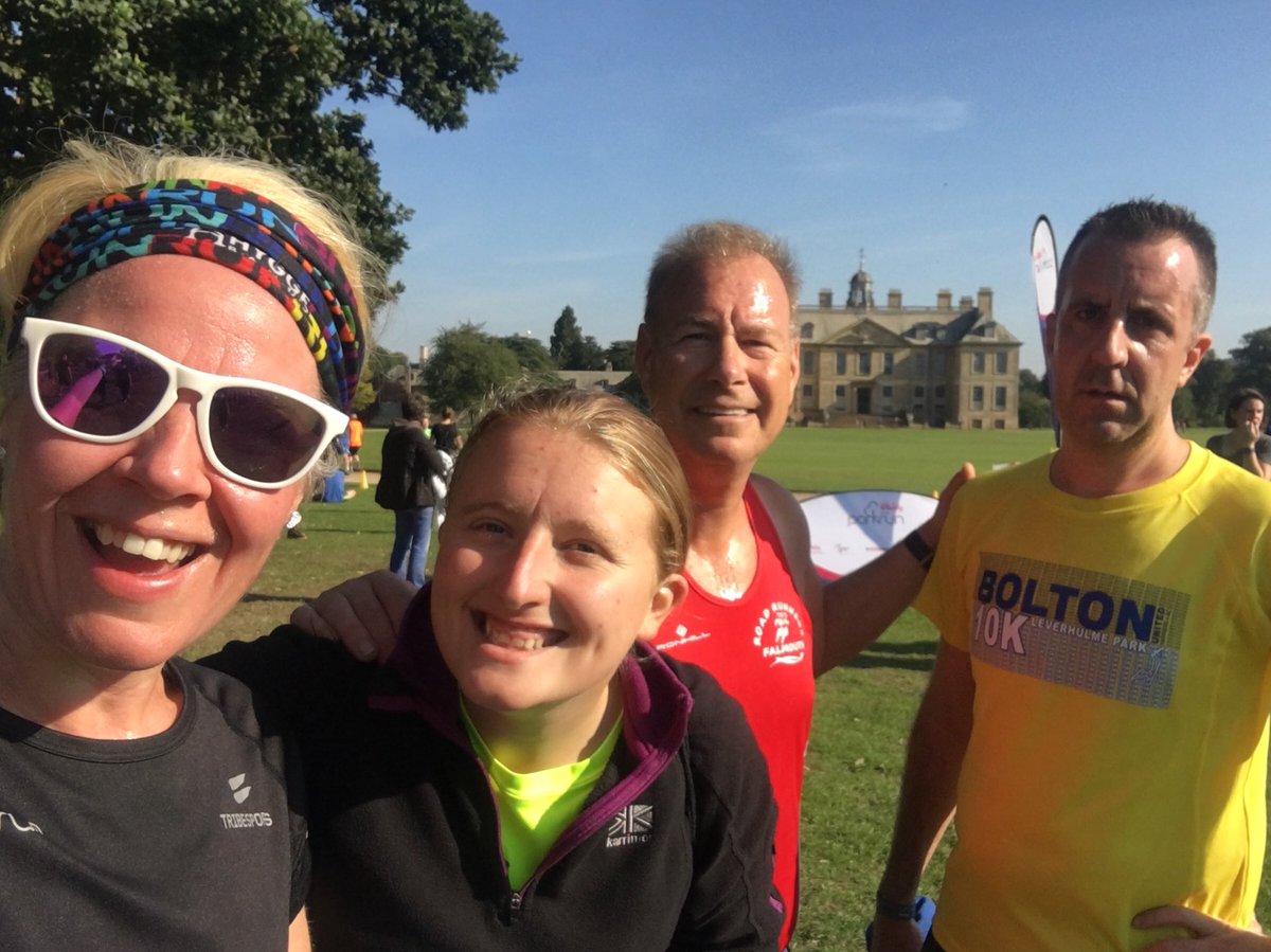 mileswithshell's tweet image. We’ve headed back to good old #Lincolnshire today. A lovely sunny #parkrun at Belton with friends, some brunch and cake, now ready to race the @bassinghambash an event we’ve organised in the past but never participated in #ukrunchat