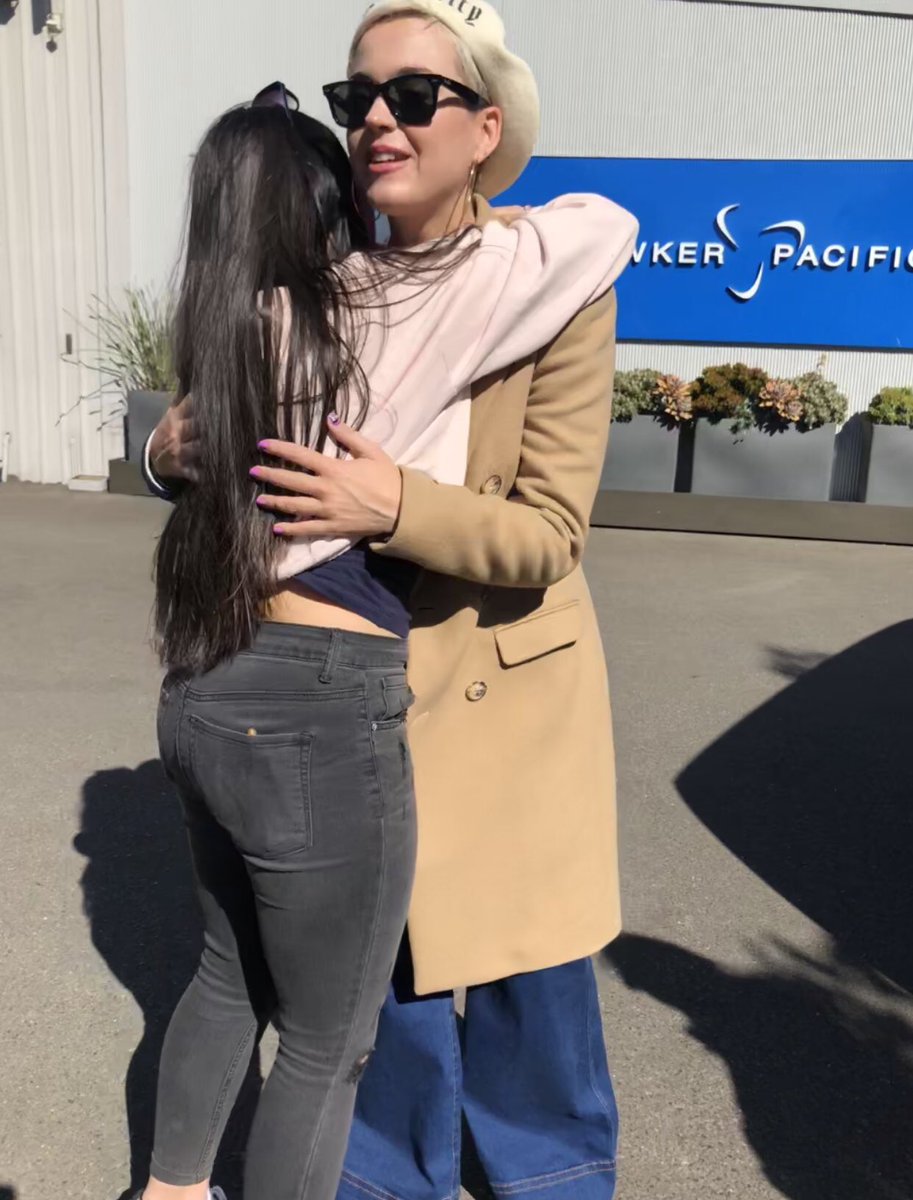 Angelstylesss's tweet image. my heart❣️ I adore you. @katyperry 
Best birthday by far! 🎉