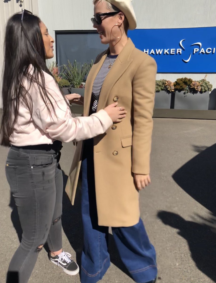 Angelstylesss's tweet image. my heart❣️ I adore you. @katyperry 
Best birthday by far! 🎉