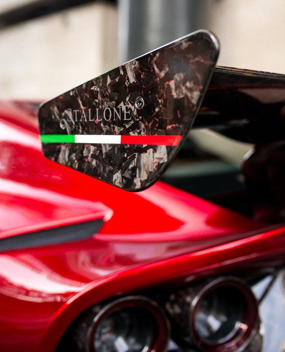 DailyFerrariTM's tweet photo. Oh.. my.. god.. https://t.co/JAOpXT8YJQ