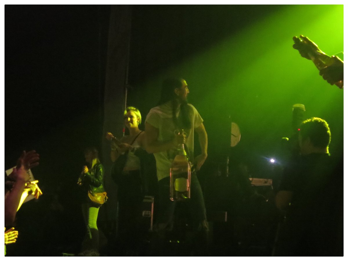 anthoromto's tweet image. Wow, it's already been a year since i first saw @steveaoki at @crammerock !!! An unforgettable memory surely the best of my life  😁👌🔥🔥🔥🇧🇪🇧🇪 #SteveAoki #EuroSummerTour2017 #NoSleepTour #Crammerocks