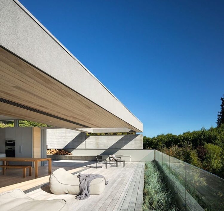 TwelveHouseInmo's tweet photo. ...ventajas de vivir en el campo
#vivirenelcampo #vistas #vistasdelujo #lujo #madrid #spain
@TwelveHouseInmo 
https://t.co/AZ8VQ5Sk1X https://t.co/PiXGG1aWWY
