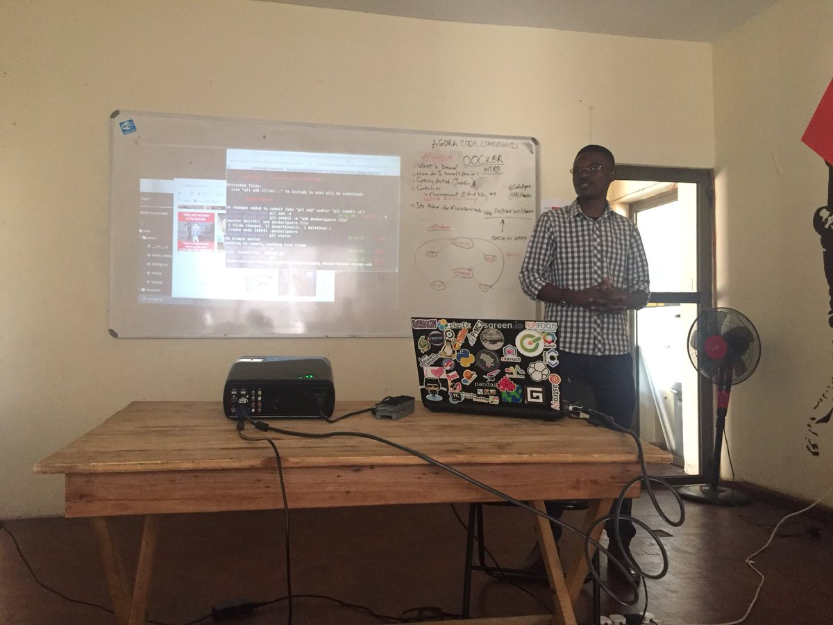 ChopaOnMars's tweet photo. #DockerWorkshop with @CodeAgora
#MLHacks #AgoraDev #Containers https://t.co/Bh8ei91QAZ