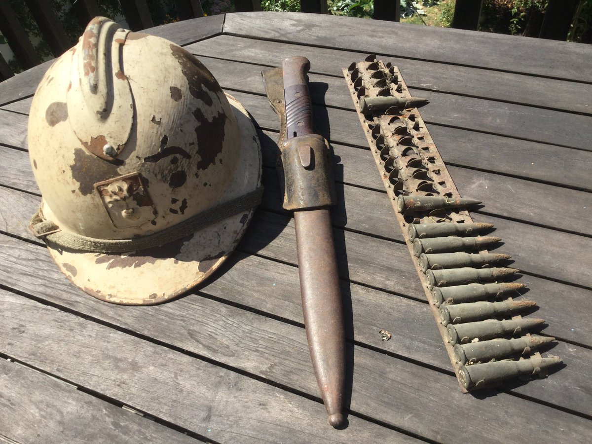 RangeDays's tweet image. A few (very) random brocante finds.....