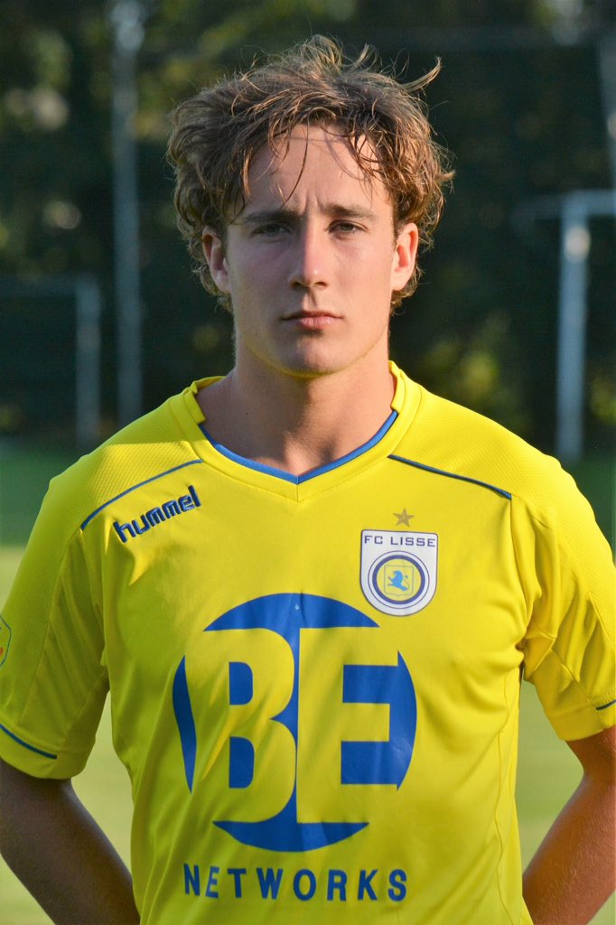 FCLisse's tweet photo. 2. JAAA hij hangt er al in, 0-1 #vvolis https://t.co/KOFYTsqjec