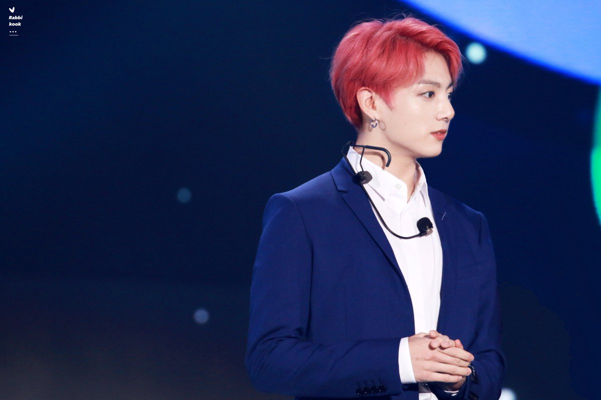 래비국 🐰 tweet media