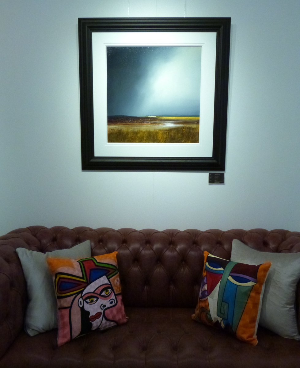 HepplestoneArt's tweet photo. It's a lovely weekend for a drive out to the gallery so we thought we would share with you a sneaky peek of what's on offer!!

#geoffeykey #sherreevalentinedaines #barryhilton #frogman #nigelcooke #scottbateman #lancashire #artgallery #hepplestonefineart #heskinfarmersmarket #art https://t.co/eyRGaOsxFc