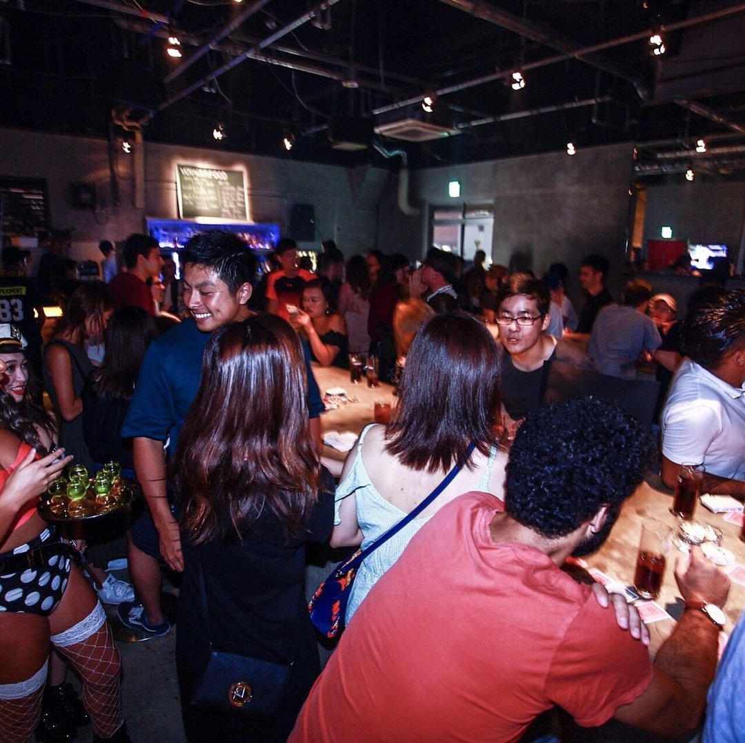 イベントサーチ 公式 A Twitter 大阪で今話題のボイジャースタンド Voyagerosaka をチェック お酒 出会い 音楽がいっぺんに楽しめる新しいスタイルのスタンドバー T Co 0pbakyl5vi Voyagerstand ボイジャースタンド 大阪 ミナミ スタンドバー バー