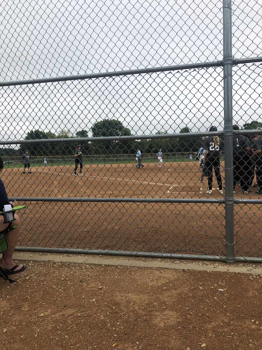 Let the fall season begin. Meduna puts Midwest Speed 18 Gold on the board with a 3 run shot.