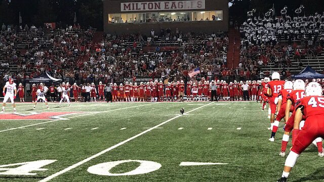 FieldTurf's tweet image. Instant Classic‼️
Big win @MiltonEagles_FB 🏈
🏟 @TheFreedomBowl 
#TeamFieldTurf