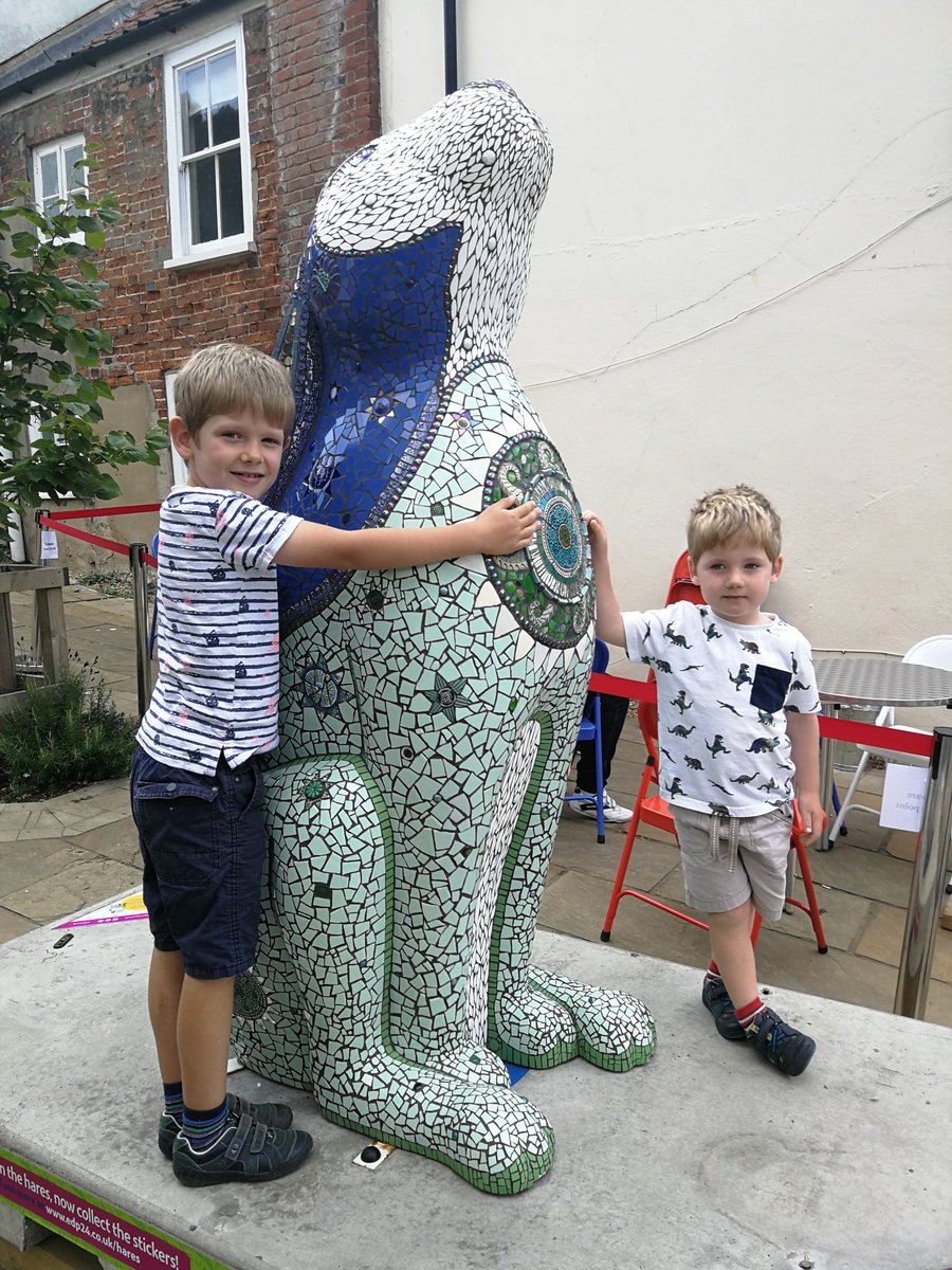 lancs10's tweet image. 1.00pm @GoGoLepus