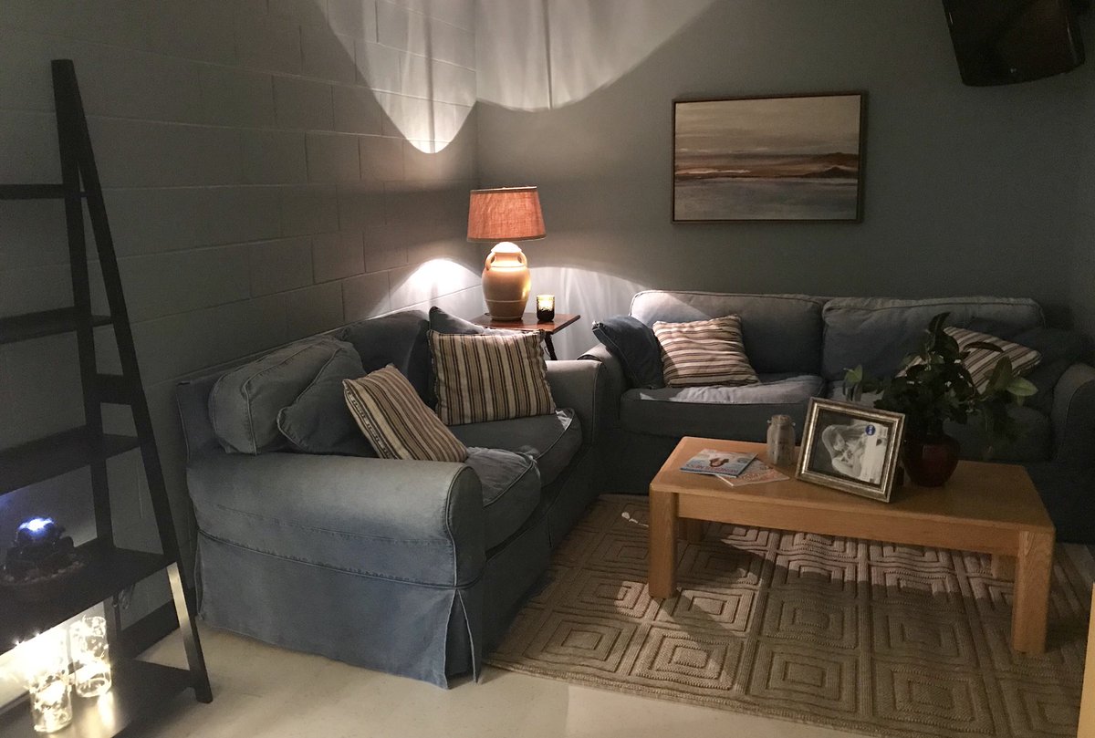 jenifer_rayne's tweet photo. Attention @PHSWarriors1957 teachers! Tuesday is the grand opening of #PocoPeacePlace where you can unwind and refresh! Thank you to sponsors and for donations.
Sept. 13th is our first wellness visitor-a certified Acupuncturist! Deets to come... #TeachersDeserveIt https://t.co/M39g2dxTyd