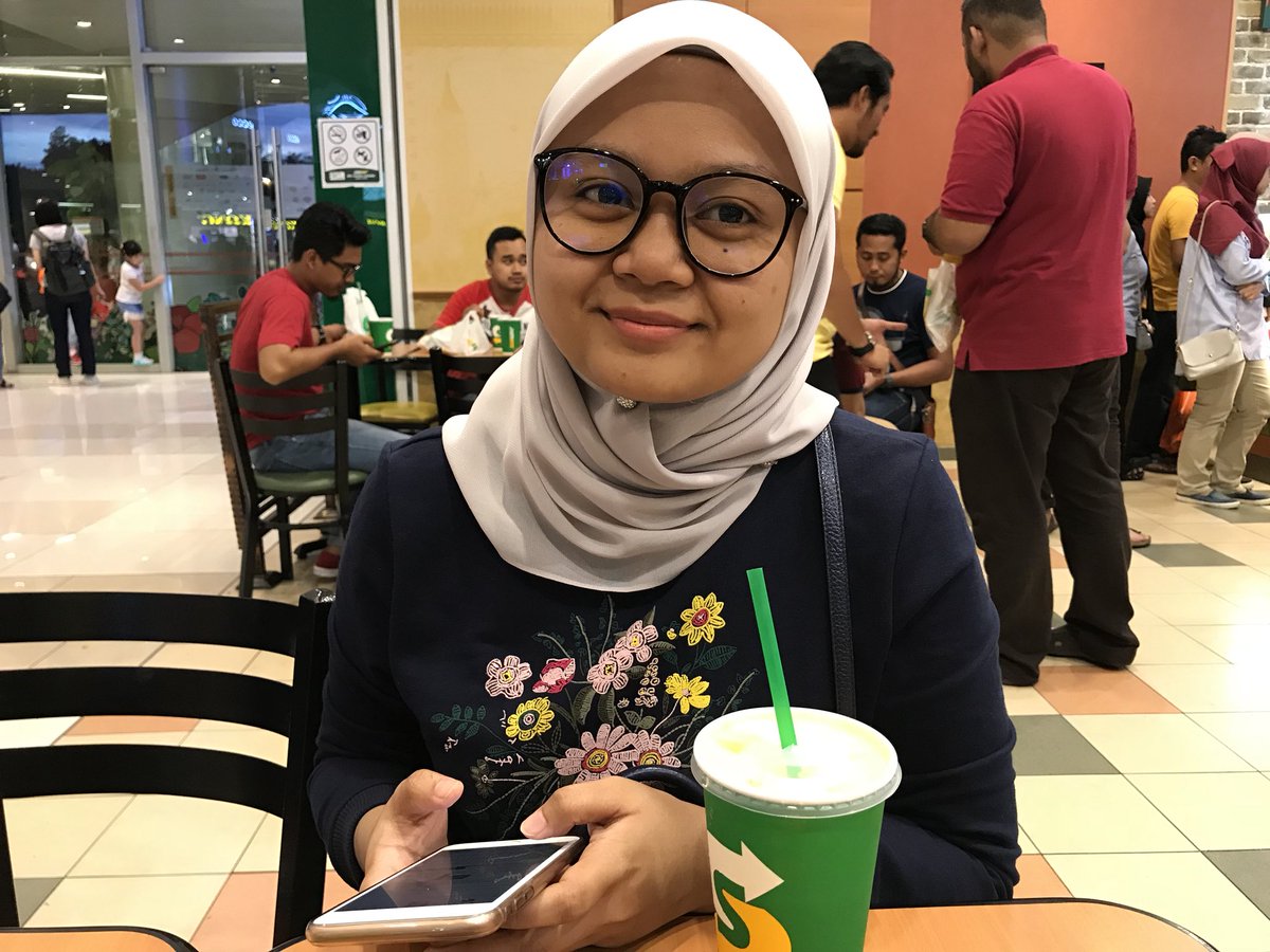 zarifshh's tweet photo. Currently my 4 favourite emojis https://t.co/j3gl19A0EL