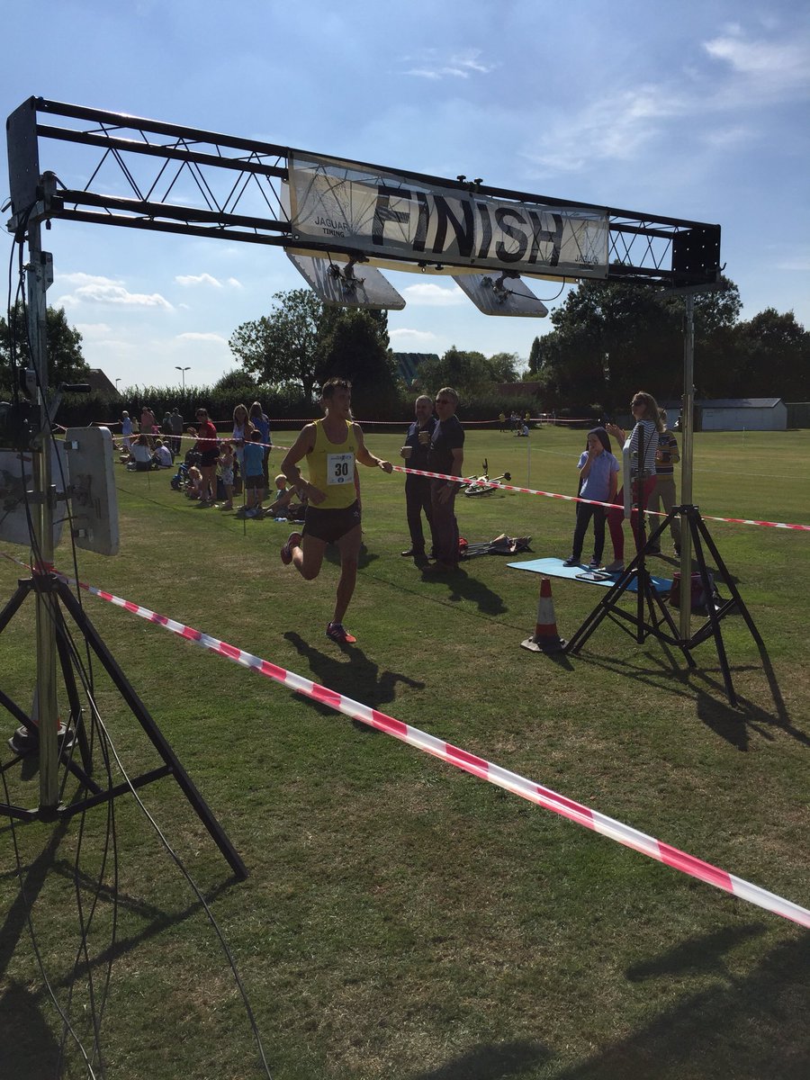 bassinghambash's tweet image. Our first 3 men and ladies have crossed the line, the course records still stand!