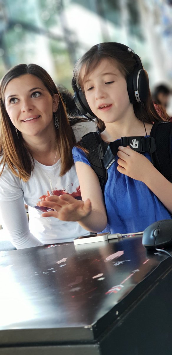 saorog's tweet photo. Molly loved Warpaint from the Annual Showcase for the MSc in 
Interactive Digital Media @tcddublin students at the @SciGalleryDub today. @madshaahr https://t.co/CZjgTwzmAo