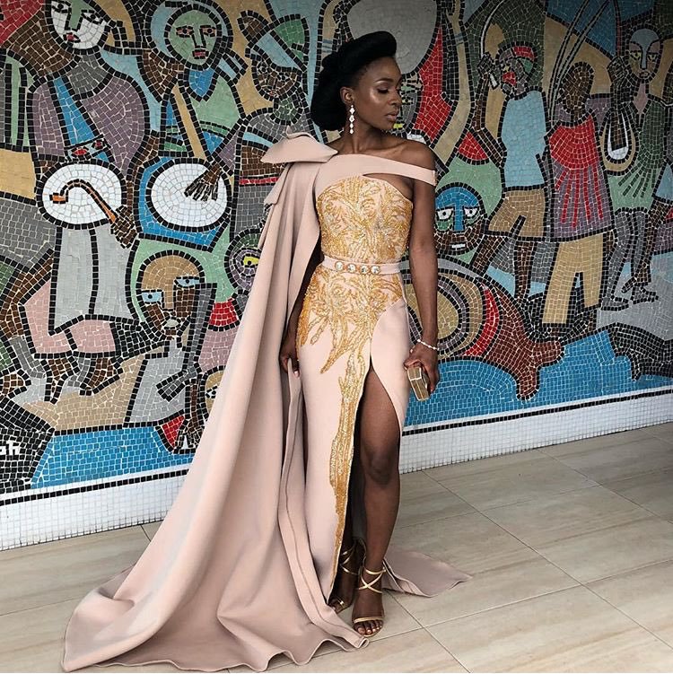 AurelyMADE's tweet photo. #AMVCA2018
Girls are coming to slay
#sikaosei
#lilianafegbaïs
#bibilawrence
#Tonitones
Fav looks 😍😍😍 https://t.co/hWXksBx1vA