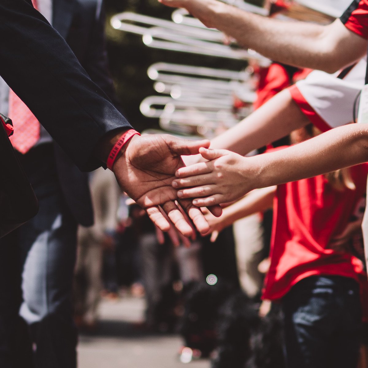 GeorgiaFootball's tweet photo. It begins #DawgWalk 

#ATD #GeorgiaFootball https://t.co/03yWCCeqB5