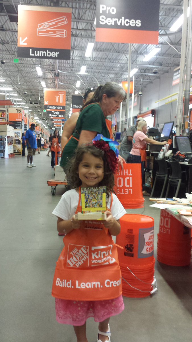 mainemama36's tweet photo. Kids workshop fun at #6321! 😊 @CrickettSurls @sgaskinshd @johnmatz1 https://t.co/GobFXsR6pU