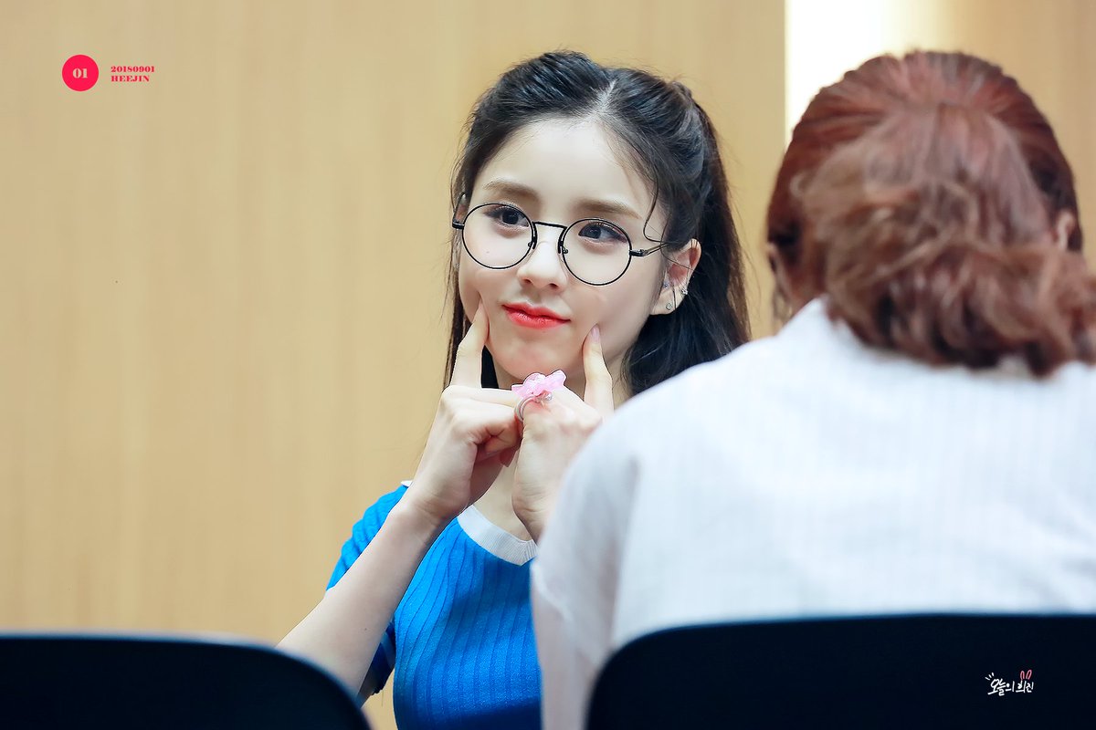 오늘의 희진 tweet media