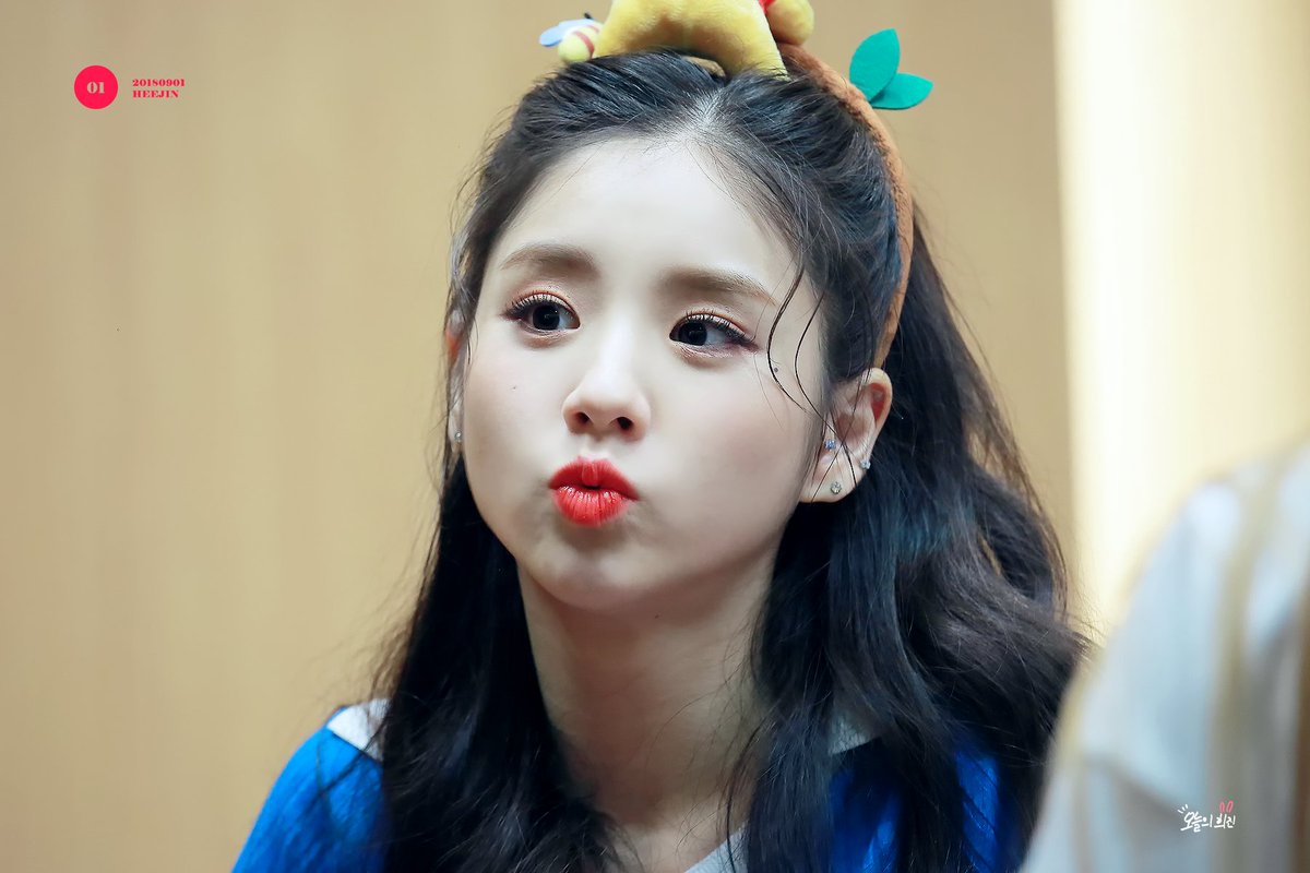 오늘의 희진 tweet media
