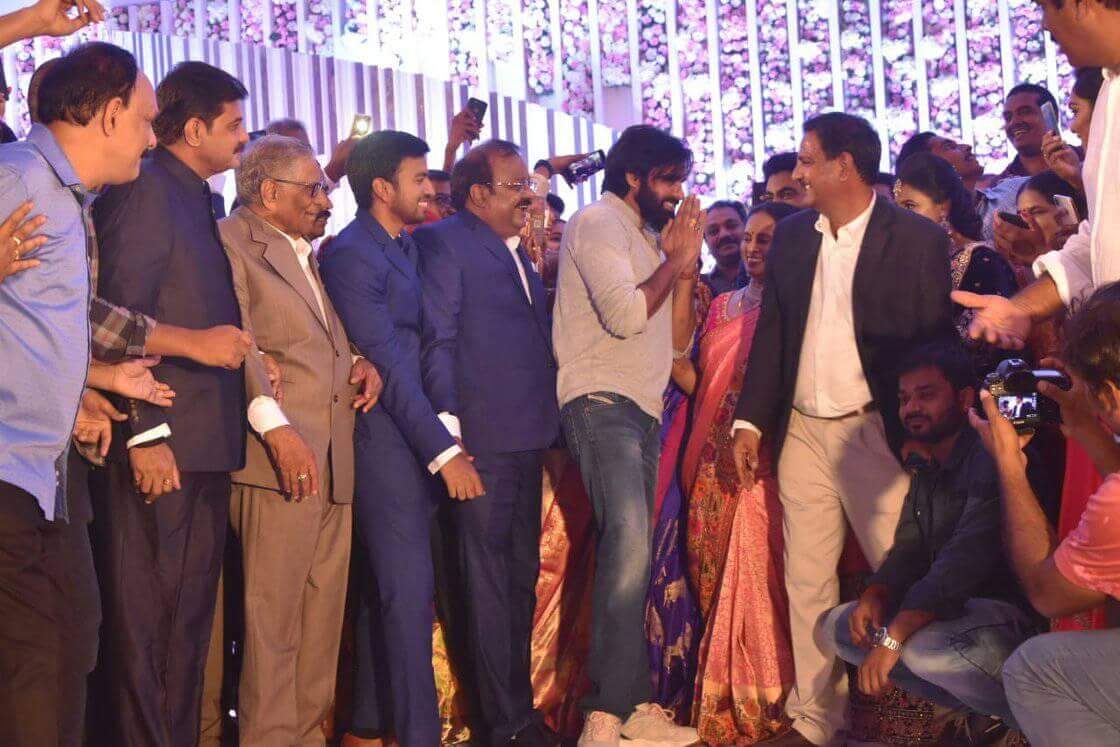 PSPKCrew's tweet photo. Happy Birthday Annaya @PawanKalyan 🙏

My Inspiration 
My Strength 
My Dream 
My Hero
My Leader
Be Happy Forever Boss ❤

#HBDJanaSenaniPawankalyan https://t.co/URIiQRvY4H