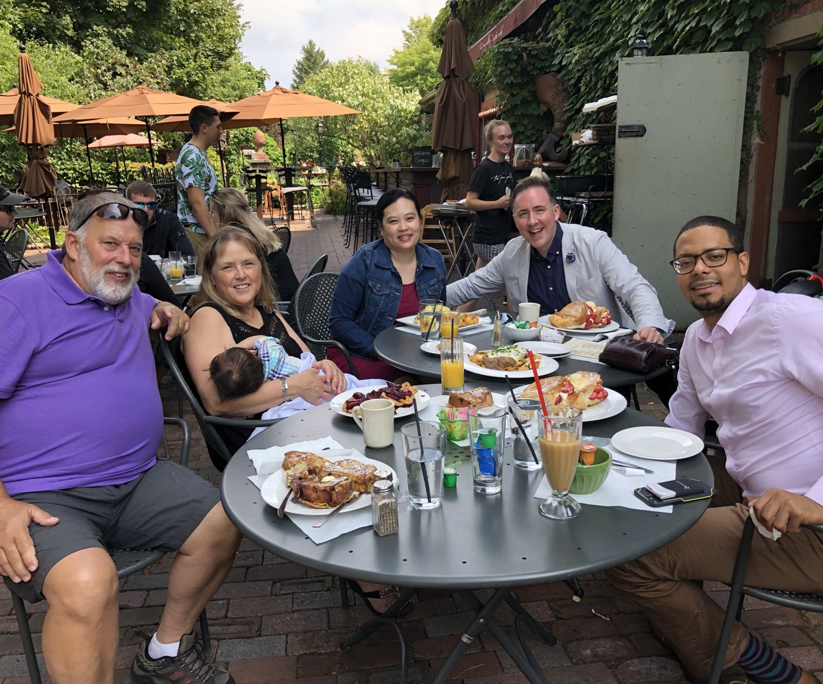 Michael Akin tweet media