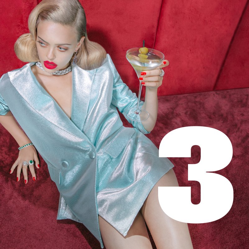 tofashionwk's tweet photo. Chefs and mixologists from @BloorYorkville are teaming up with #TOFW designers to craft dishes and cocktails inspired by their collections. Just one of the things to look forward to at Toronto Fashion Week (only 3 days away!) #StylePlate #ServingFashion #blooryorkville https://t.co/BBnHauoSWB