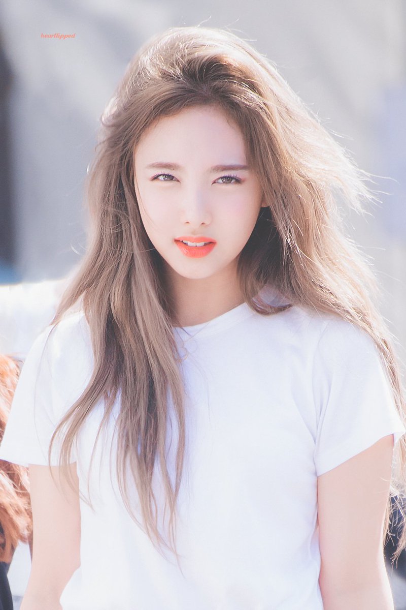 nayeon pics tweet media