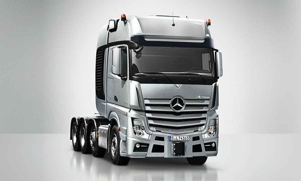 MercedesBenz_GH's tweet photo. It looks like September will be a clean month. Carry all the load with ease.
#Ghana #SilverStarAuto #MercedesBenz #Actros #MercedesActros https://t.co/AeA277Vueu