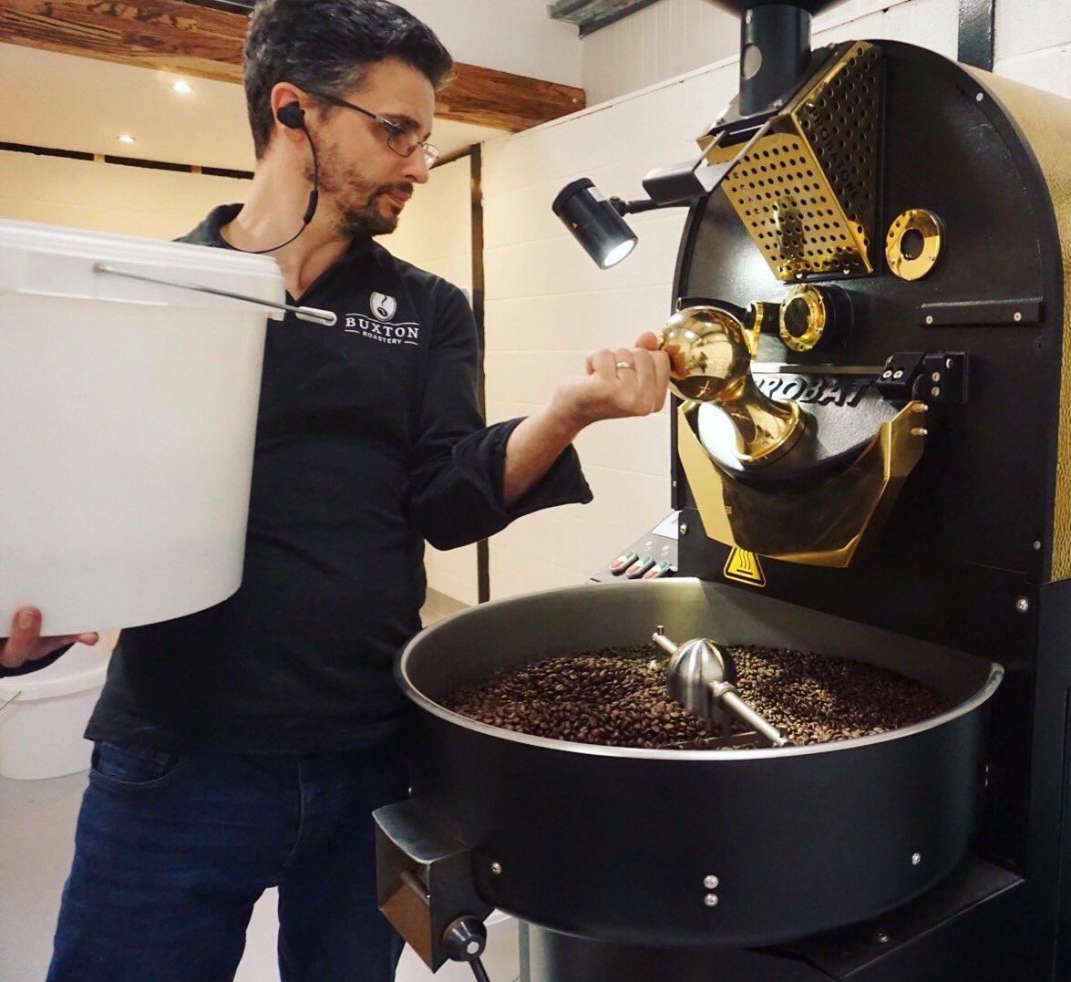 BuxtonCoffee's tweet photo. When you love your job, there’s no need for a Saturday off! 😁❤️☕️👊
.
#ilovemyjob #enjoyworking #buxton #peakdistrict #derbyshire #madeinderbyshire #buxtonroastery #coffeeroaster #coffeeholic #specialtycoffee #buxtonroastery #coffeeroasting #coffeegeek #probat #smallbizsatuk https://t.co/HlWZz2iZO6