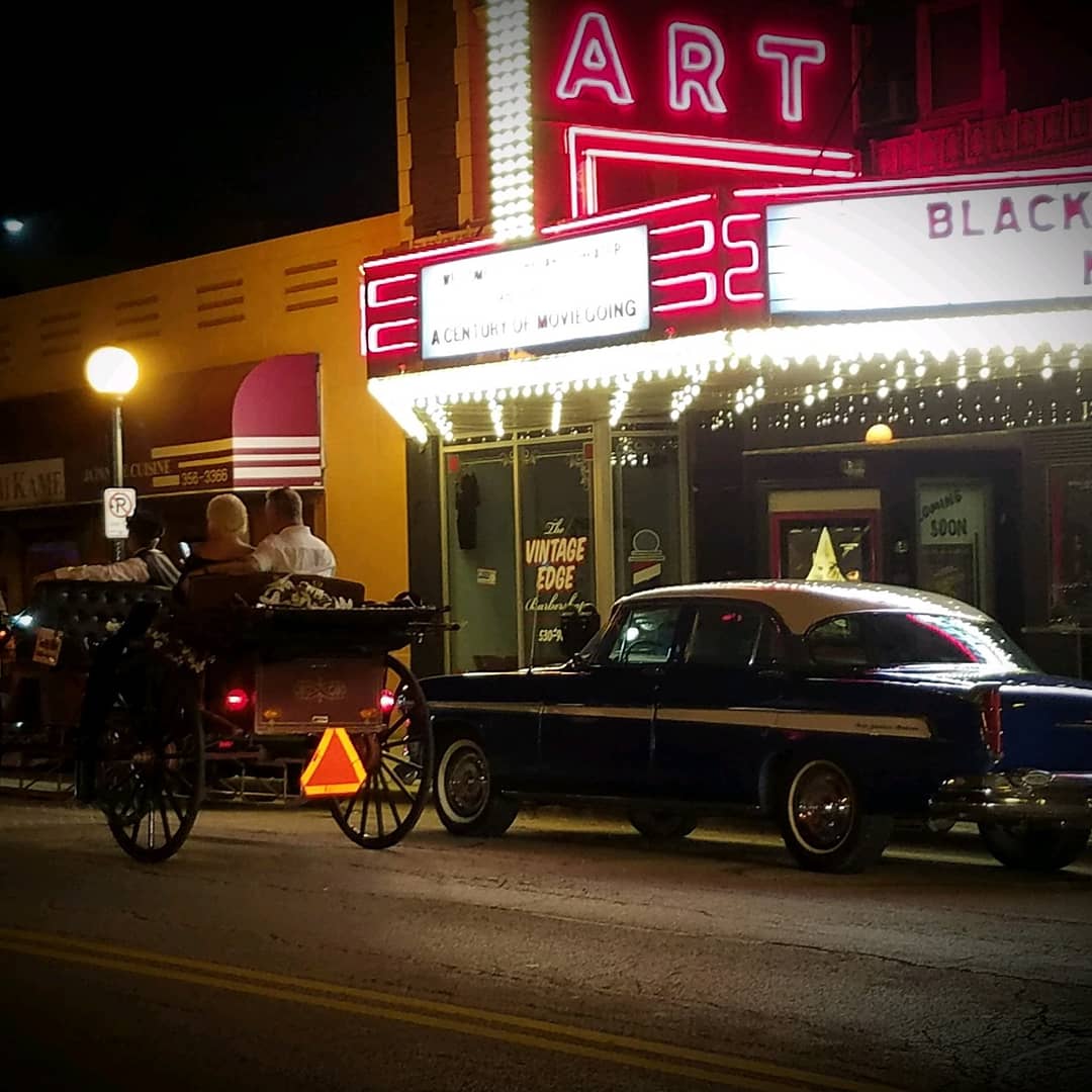 Come hang with the stars and get a haircut! Well at least where the movies played. The Vintage Edge Barbershop is open for business in one of Champaign's greatest landmarks.
128 W. Church St. Champaign, il
#movies #Cubs #Illini #Fallout76 #longweekend #streetfood