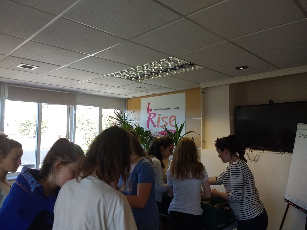 Tormead_6thForm's tweet photo. Group B's turn to help @riseuk #6thforminduction https://t.co/PyNPujctuO