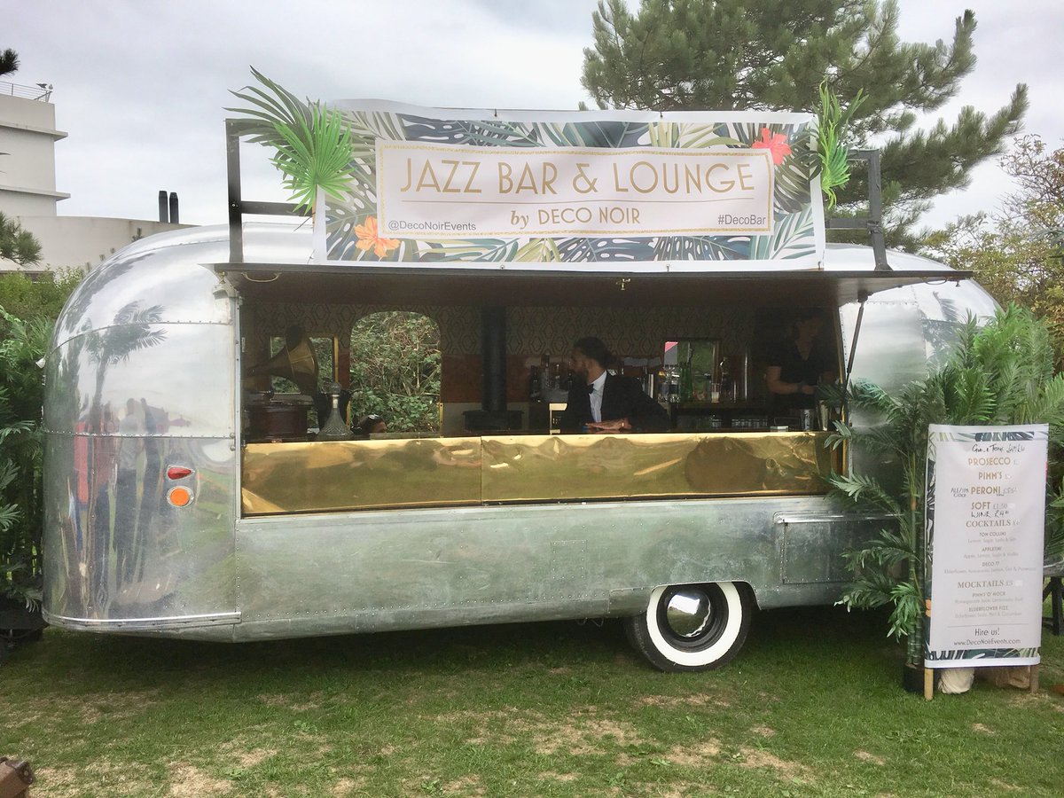 VisitMorecambe's tweet photo. Jazz Bar &amp; Lounge @deconoirevents #DecoBar 😀nr Midland Hotel 1st and 2nd Sep Morecambe  #VintagebyTheSea @englishlakes @moreMorecambe @VisitMorecambe @The_Visitor @MorecambeBID @MorecambeBayUK @DecoPublique @starkie_derek @DebbieB07836 @sfmberry @BeanPhoto https://t.co/ncuKkRvvpl