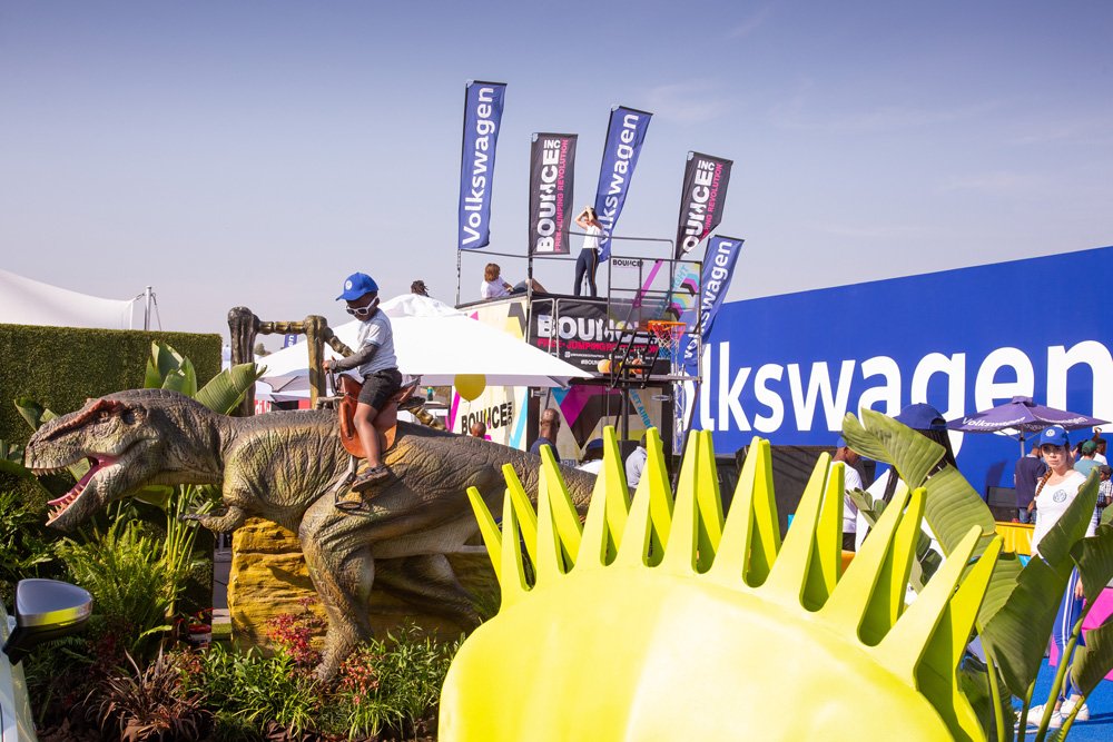 VolkswagenSA's tweet photo. The #NewTiguanAllspace has room for the whole family! Have some family fun at our @FestofMotoring Tiguan Allspace Family Movie Adventure, featuring some well-known pre-historic wildlife. #FestivalofMotoring2018 #SpringDay2018 #VWlive #VWStartPlaying https://t.co/kglDtGYw8i