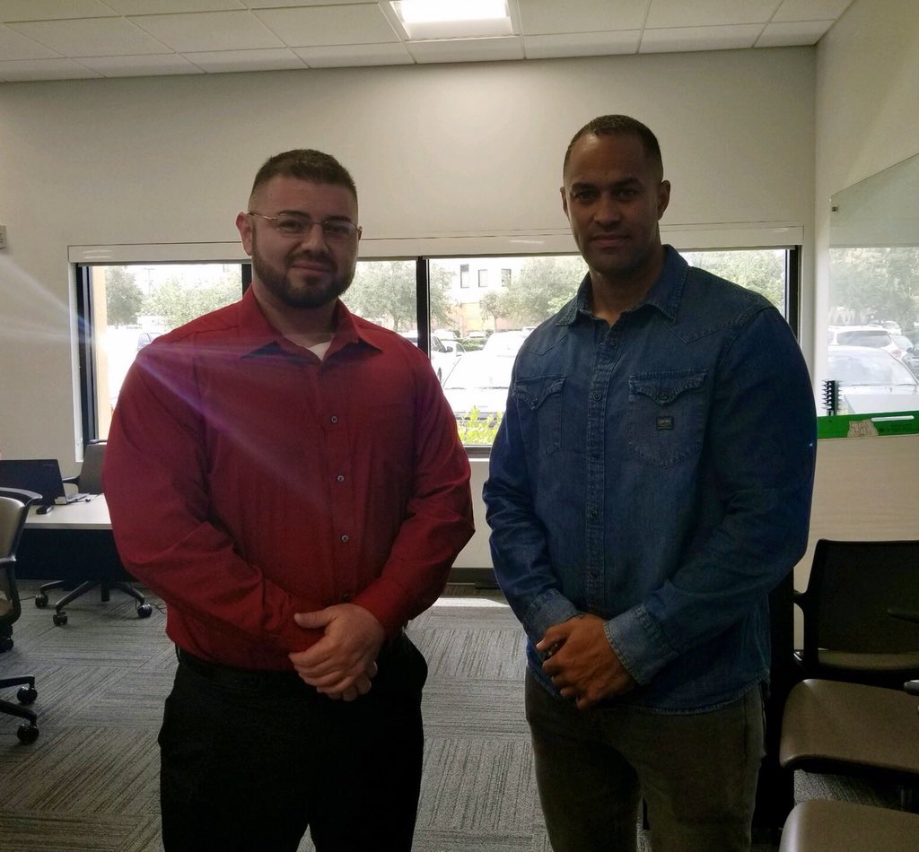 Dose_of_Flo's tweet photo. Leadership and mentorship never ends. I made this young man a Marine @USMC in 07/08 (maybe) - Today I gave a presentation @Gartner_inc  about Veterans. #SemperFi #LifeAtGartner https://t.co/OewxfL3ulh