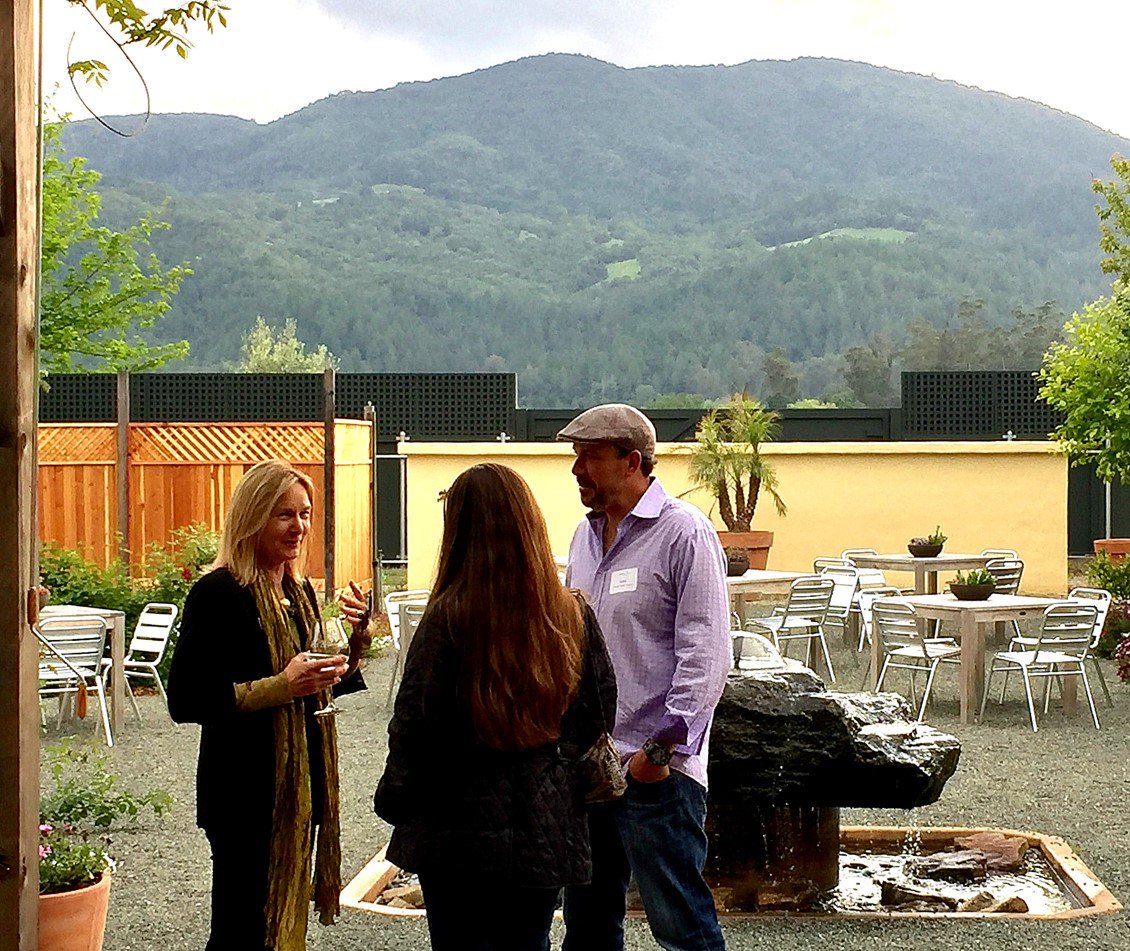 WineJournalCA's tweet photo. Our featured #Wine destination for September is Elizabeth Spencer Winery @eswinery in Rutherford, #NapaValley. Great location, a wine range of high quality wines and friendly service. Read more: https://t.co/uFjKRZ3OQn #NapaValleyWineries #WineTasting #NapaValleyTastingRooms https://t.co/X2mFAc4v9L