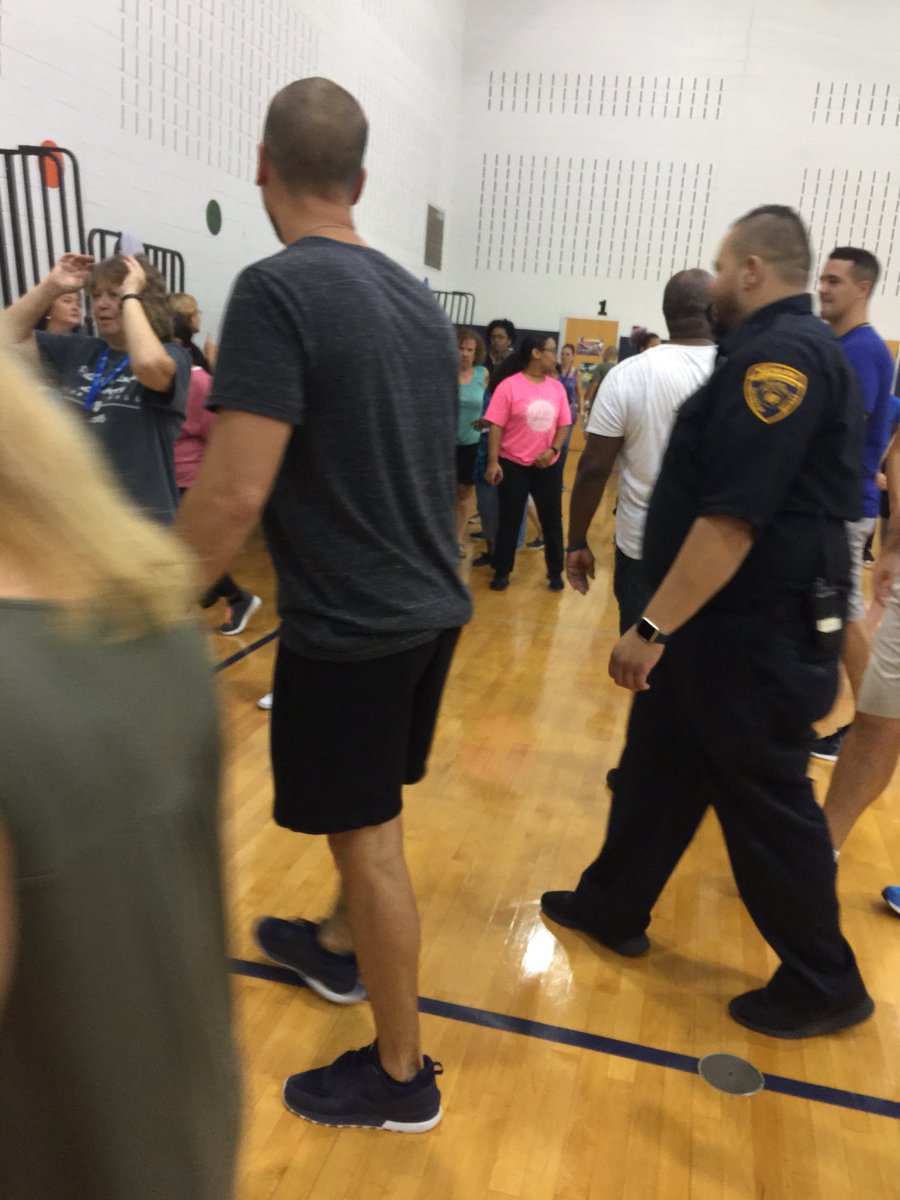 avenue_first's tweet photo. #playworks@work https://t.co/mCibr3Eo2w