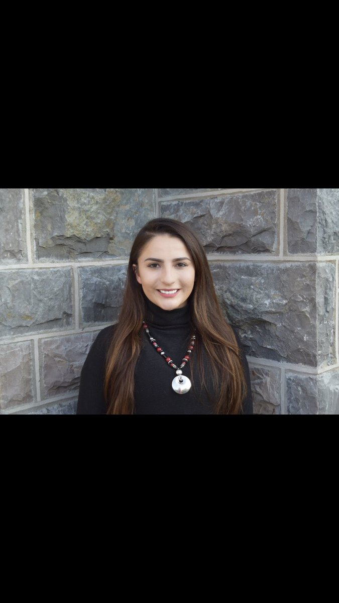 LanguageClubVT's tweet image. Spanish Teacher/ VP Events 
Name: Sofia 
Year: Senior 😉 VT19 
Major: Environmental Policy and Plannig ( EPP) 

Languages I know: Spanish &amp;amp; some French 💙