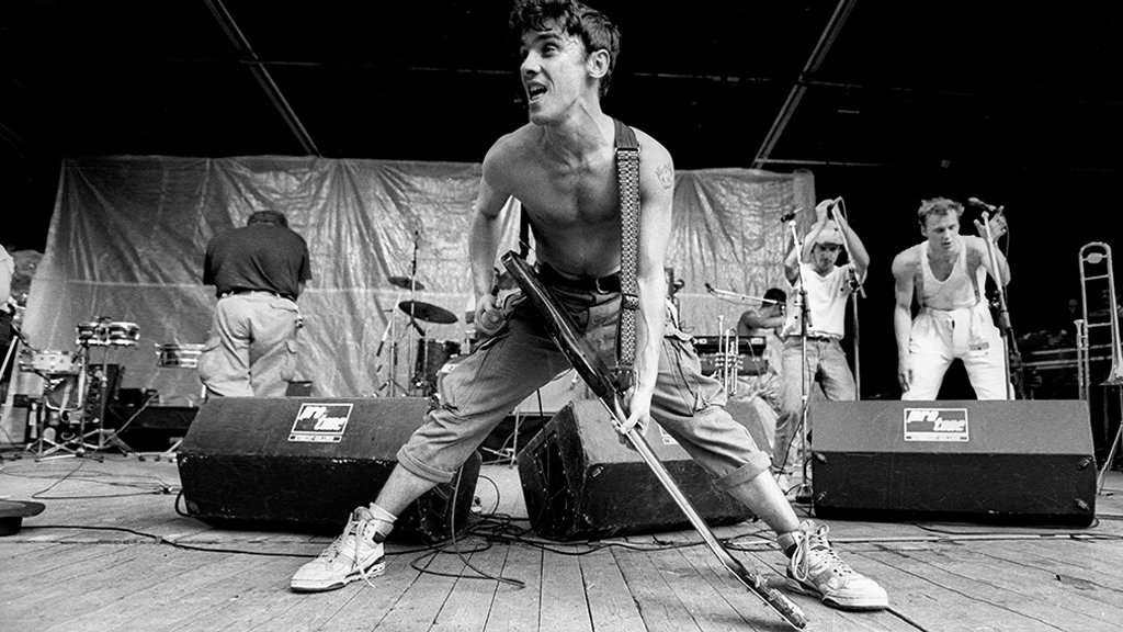 Mathieu2jean's tweet photo. Il y a 29 ans, La Mano Negra donnait un visa international au rock français avec son 2e album https://t.co/Q6zyzilNyZ via @lesinrocks https://t.co/rezHmzQZWa