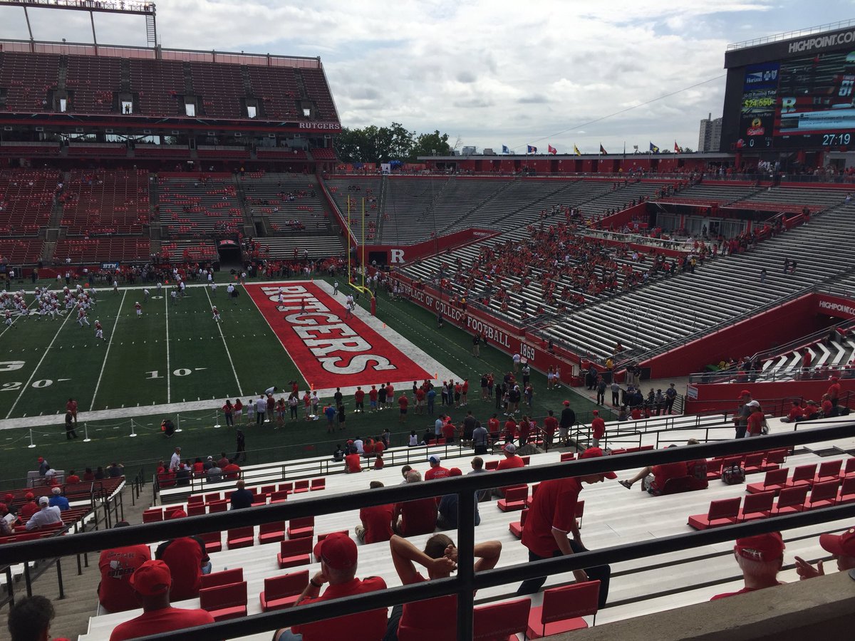 #GoRu First Rutgers football game of the season - #showusyourR