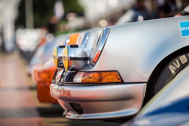 r_elfer's tweet photo. Porsche Lineup. Le Mans Classic 2018.
π· @ocbarret ππ»
.
.
πππππ£...#Relfer #porsche #r_elfer #911 #carrera #aircooled #flatsix #rennsport #classic911 #911 #porsche911 #racing #vintage911 #porscheclassic #porscheracing #luftgekΓΌhlt #luft5 #lemanscβ¦ https://t.co/bTeKWAXmRt https://t.co/rm5NAWQMBO