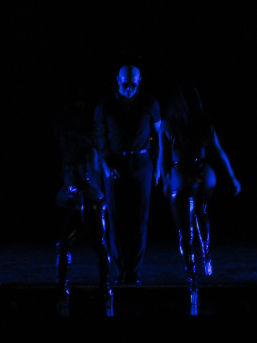 1st time seeing you last night supporting <a href="/britneyspears/">Britney Spears 🌹🚀</a> Great performance 👌🏻👌🏻