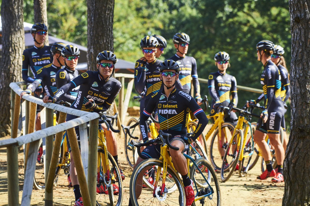 🙌 Telenet Fidea Lions presenteerden deze namiddag hun kern voor de winter 2018-2019 🙌

📰👉 telenetfidealions.be/nl/nieuws/arti…