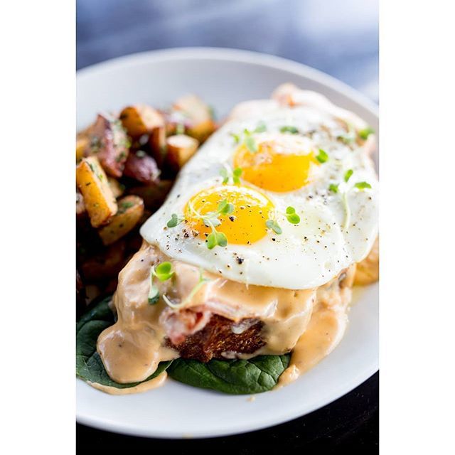 Whoever said 'no white after Labor Day' knew you'd be making a mess at brunch. COOL.