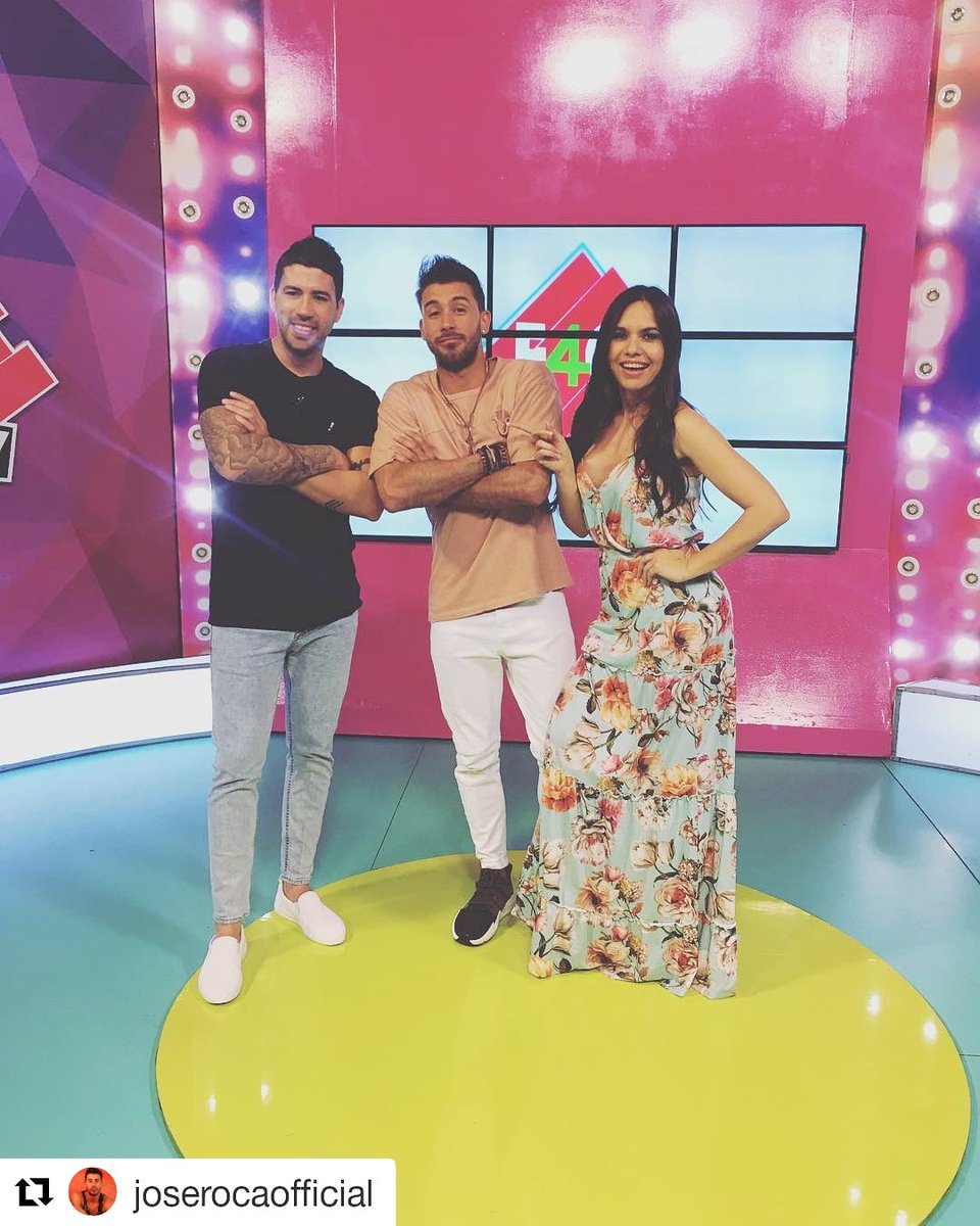 E40_TV's tweet photo. #Repost @joserocaofficial  🎧🎉
・・ •
Imitando a Mi Hermano sin Reconocer @reyaaron en @e40_tv solo me Faltan los Tatuajes y Con la Hermosa @yendy_melissa no te lo pierdas hoy! Sabado! en @e40_tv y buscame y pide mi cancion en @e40fm ”Dame Mas” https://t.co/0kwbkVmCd5