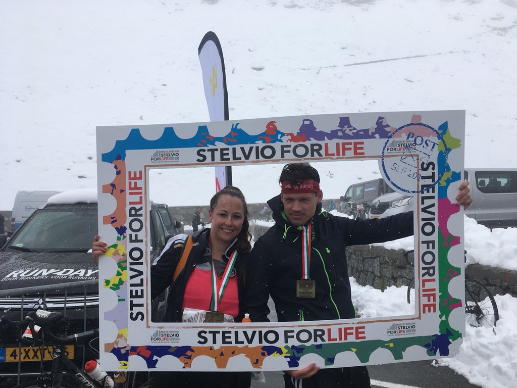 EWfacility's tweet photo. THEY DID IT! Wat was het een memorabele editie van de @Stelvio4Life! Zon, regen, wind, mist en sneeuw hebben onze teamleden van #ewforlife moeten trotseren, maar allemaal hebben ze de top bereikt. We zijn dan ook enorm trots op hun prestatie! #trots #toppers #stelvioforlife https://t.co/TqYe8YVqDm