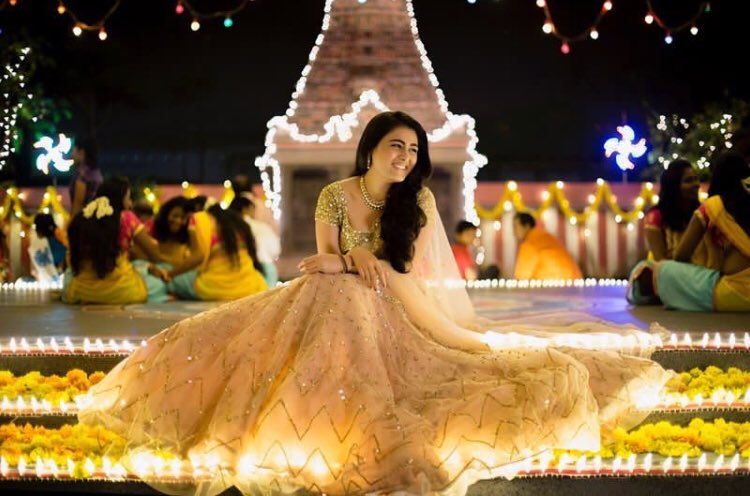 CinemaBuds's tweet photo. Gorgeous #ShaliniPandey @shalinipandeyyy https://t.co/p8ltRHnmHL