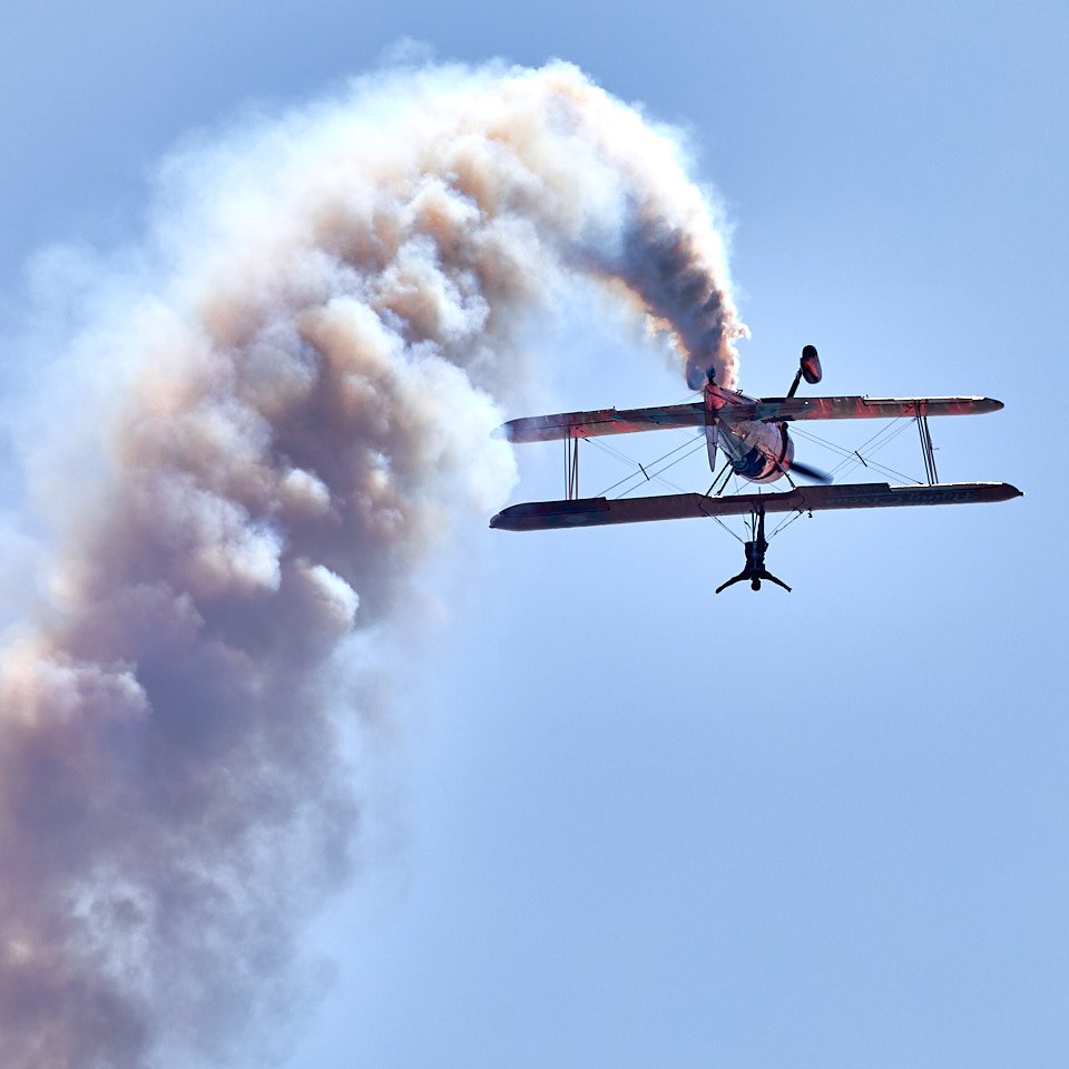 Do not try this at home! - stunning SuperAeroBatics Wingwalker display at the Bournemouth Air Festival <a href="/BmthAirFest/">Bournemouth Air Festival</a> yesterday <a href="/Bournemouthecho/">Bournemouth Echo</a> #airshow