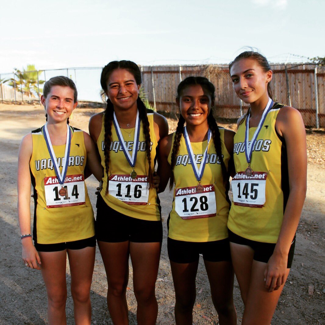 ElCapXC's tweet photo. New week, same 4 medalists in the Jr. girl’s race. It’s a great day to be a Vaquero! https://t.co/BLugI06f3o