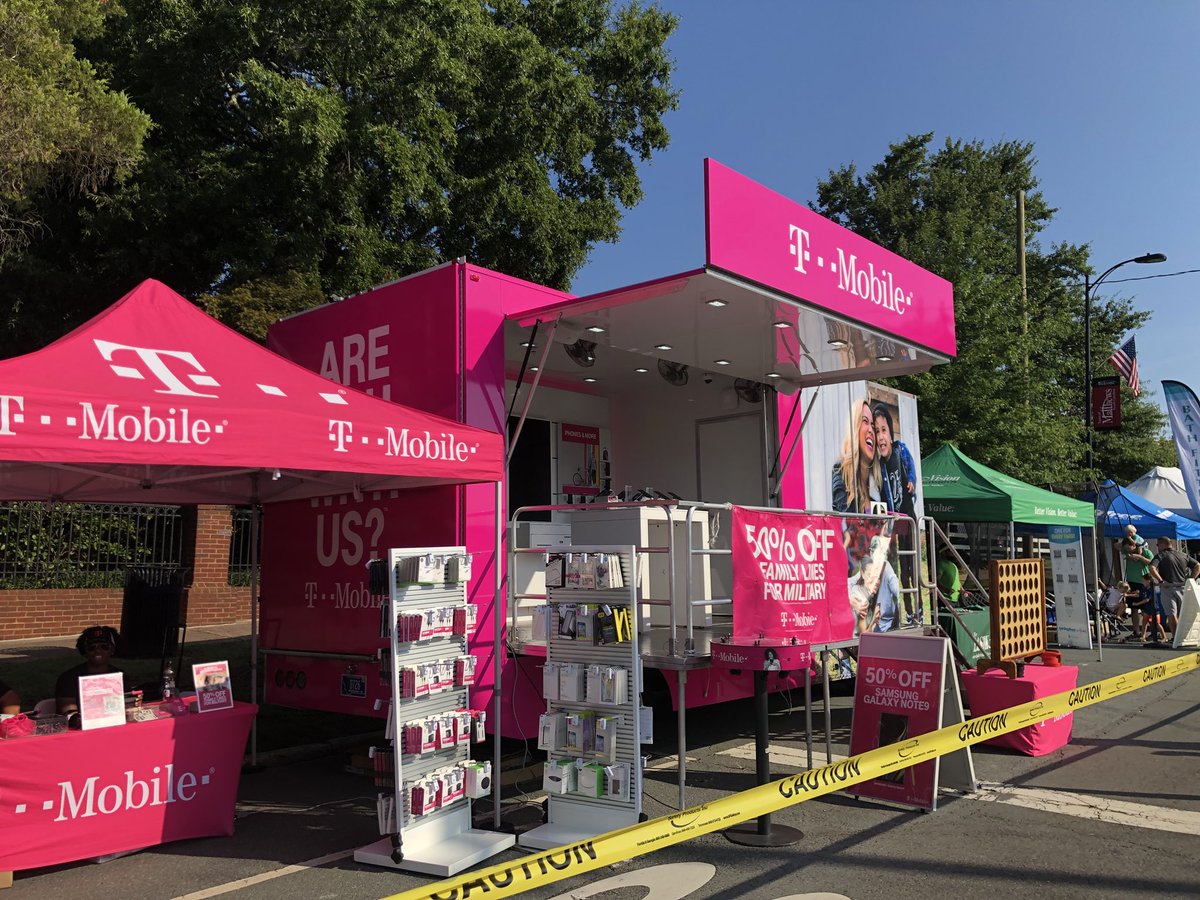 I see you <a href="/TMobile/">T-Mobile</a> #MatthewsAlive #tmobiletruck